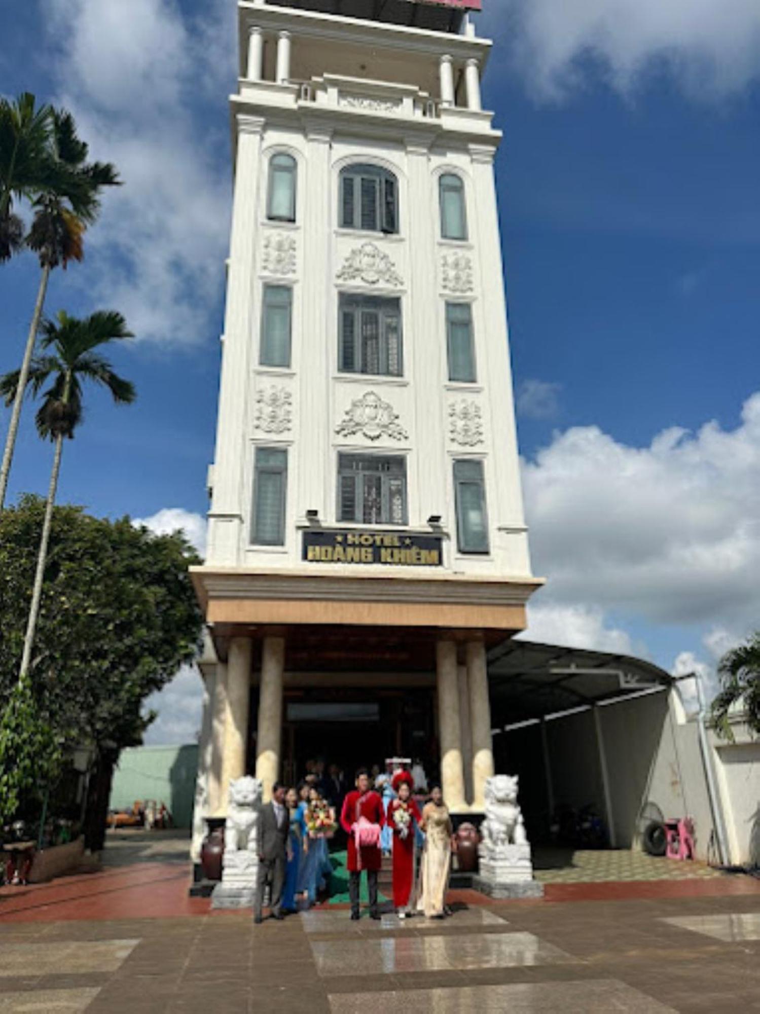 Hoang Khiem Hotel Pleiku Exterior foto